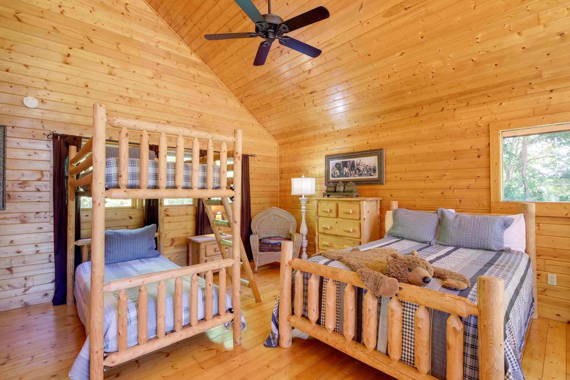 Secluded And Wooded Wears Valley Cabin With Fire Pit! Sevierville Exterior photo