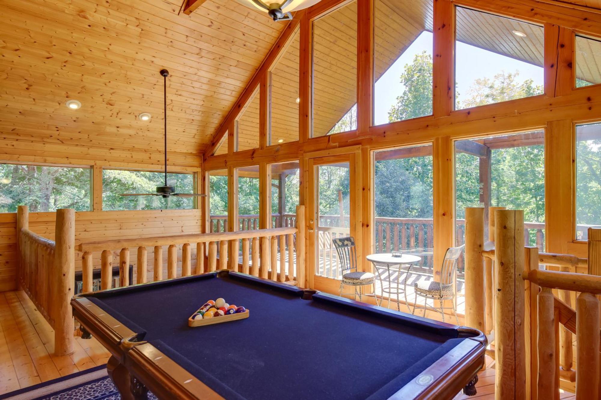 Secluded And Wooded Wears Valley Cabin With Fire Pit! Sevierville Exterior photo