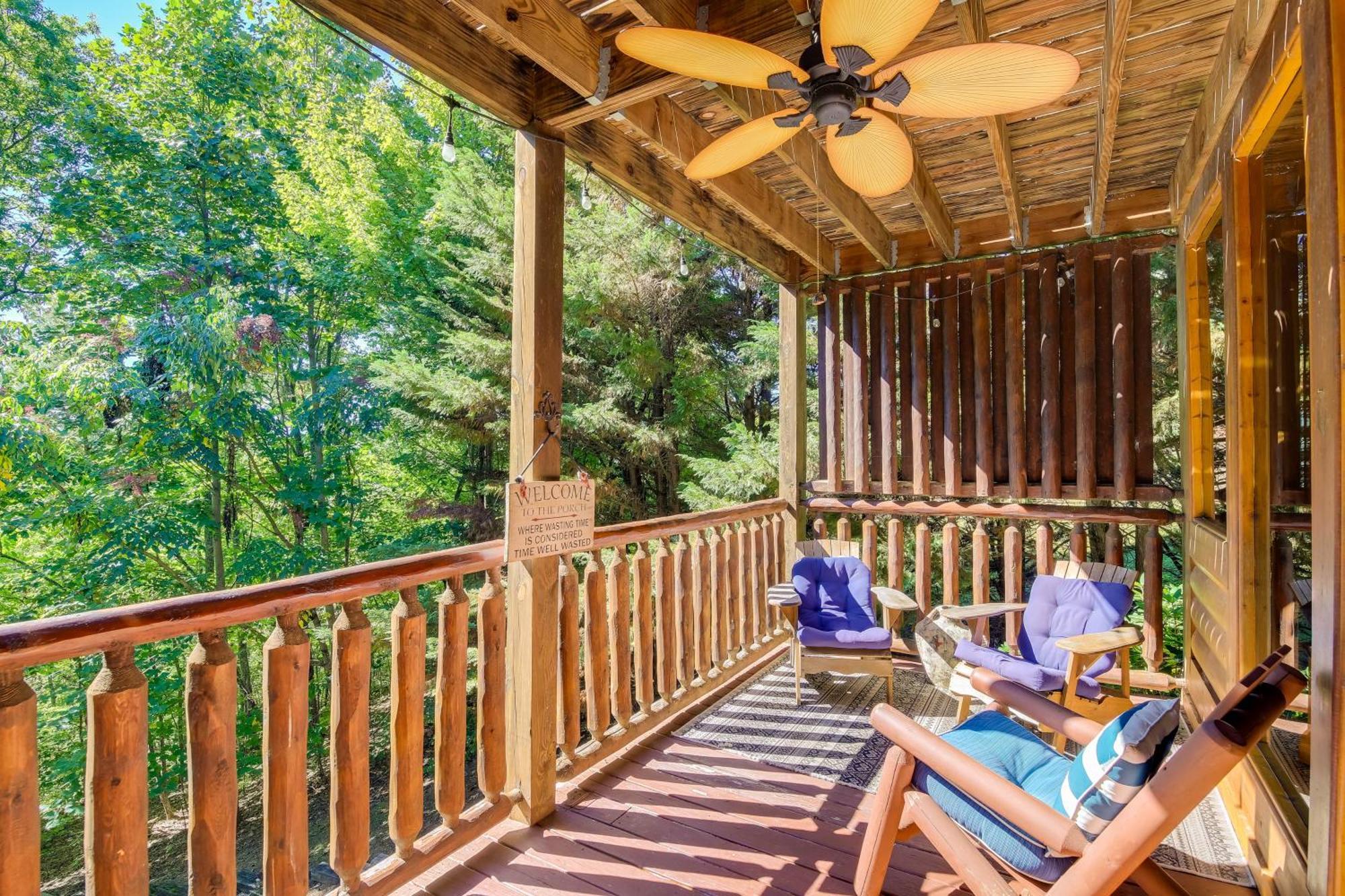 Secluded And Wooded Wears Valley Cabin With Fire Pit! Sevierville Exterior photo